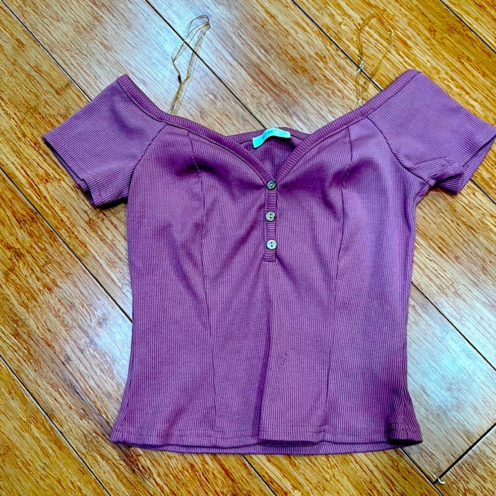 Pink ribbed short sleeve crop top